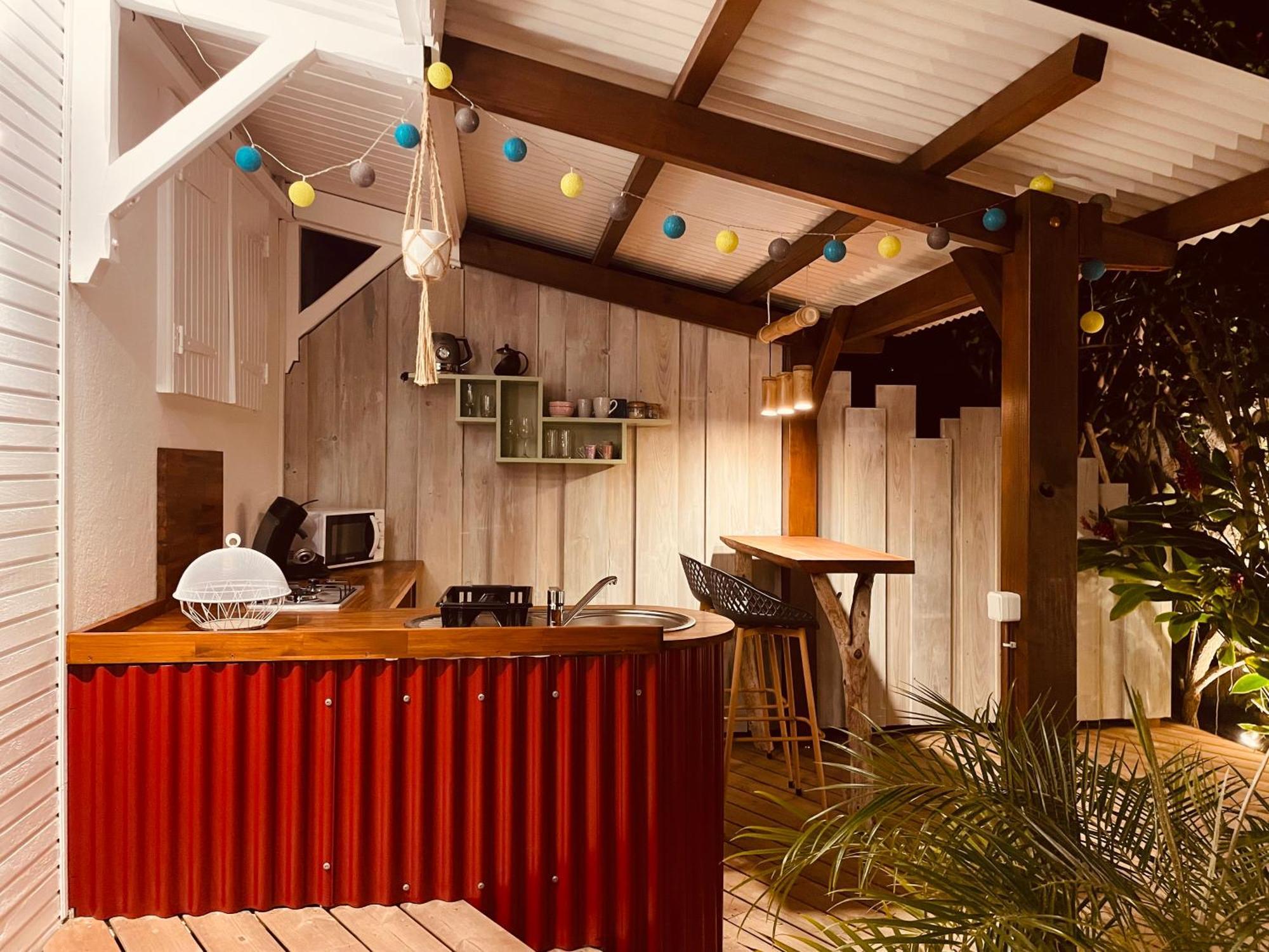 Les Coulirooms - Suite Avec Jacuzzi Et Grande Terrasse Sainte-Anne  Buitenkant foto
