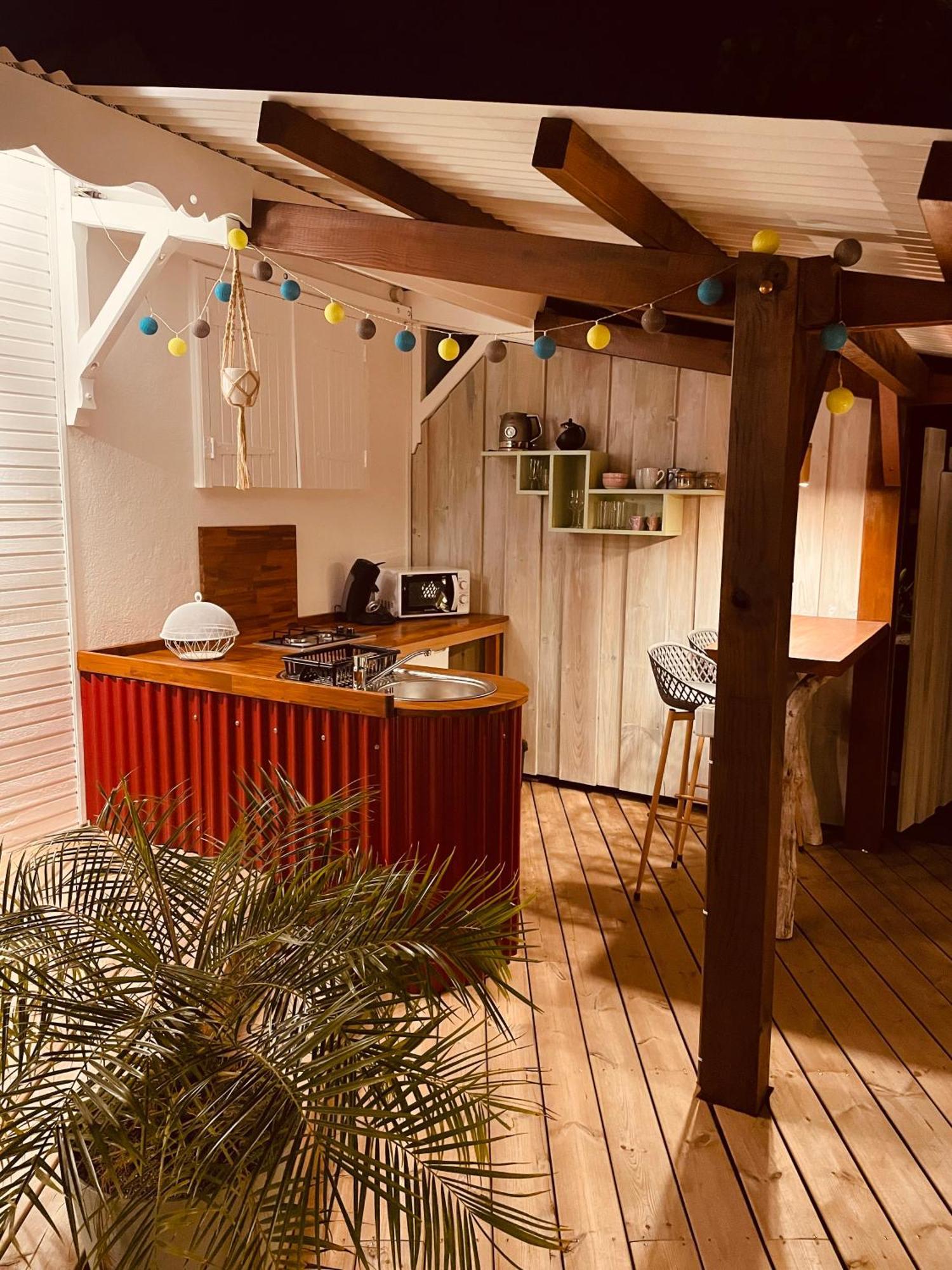 Les Coulirooms - Suite Avec Jacuzzi Et Grande Terrasse Sainte-Anne  Buitenkant foto