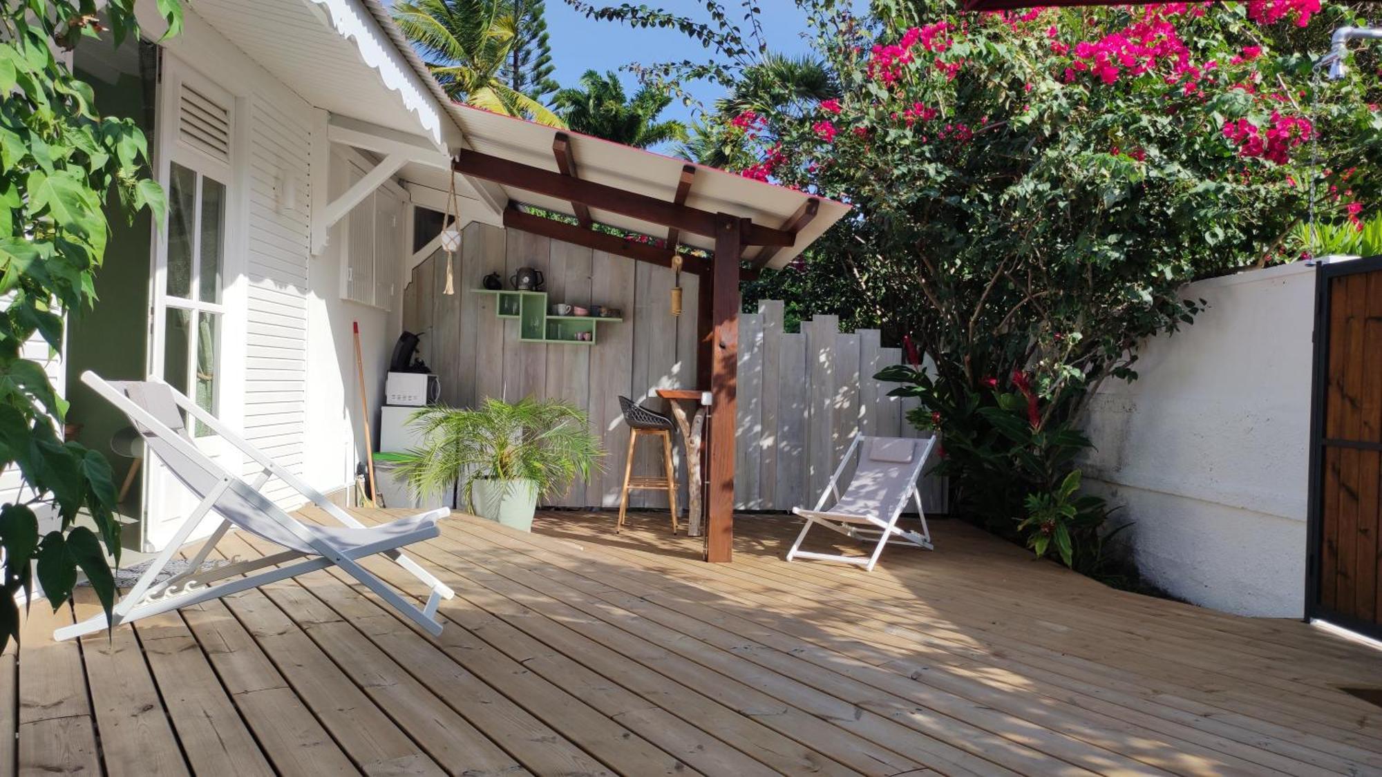 Les Coulirooms - Suite Avec Jacuzzi Et Grande Terrasse Sainte-Anne  Buitenkant foto