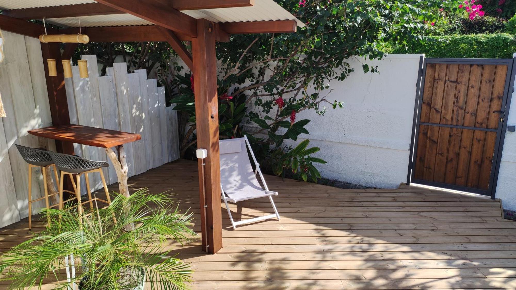 Les Coulirooms - Suite Avec Jacuzzi Et Grande Terrasse Sainte-Anne  Buitenkant foto