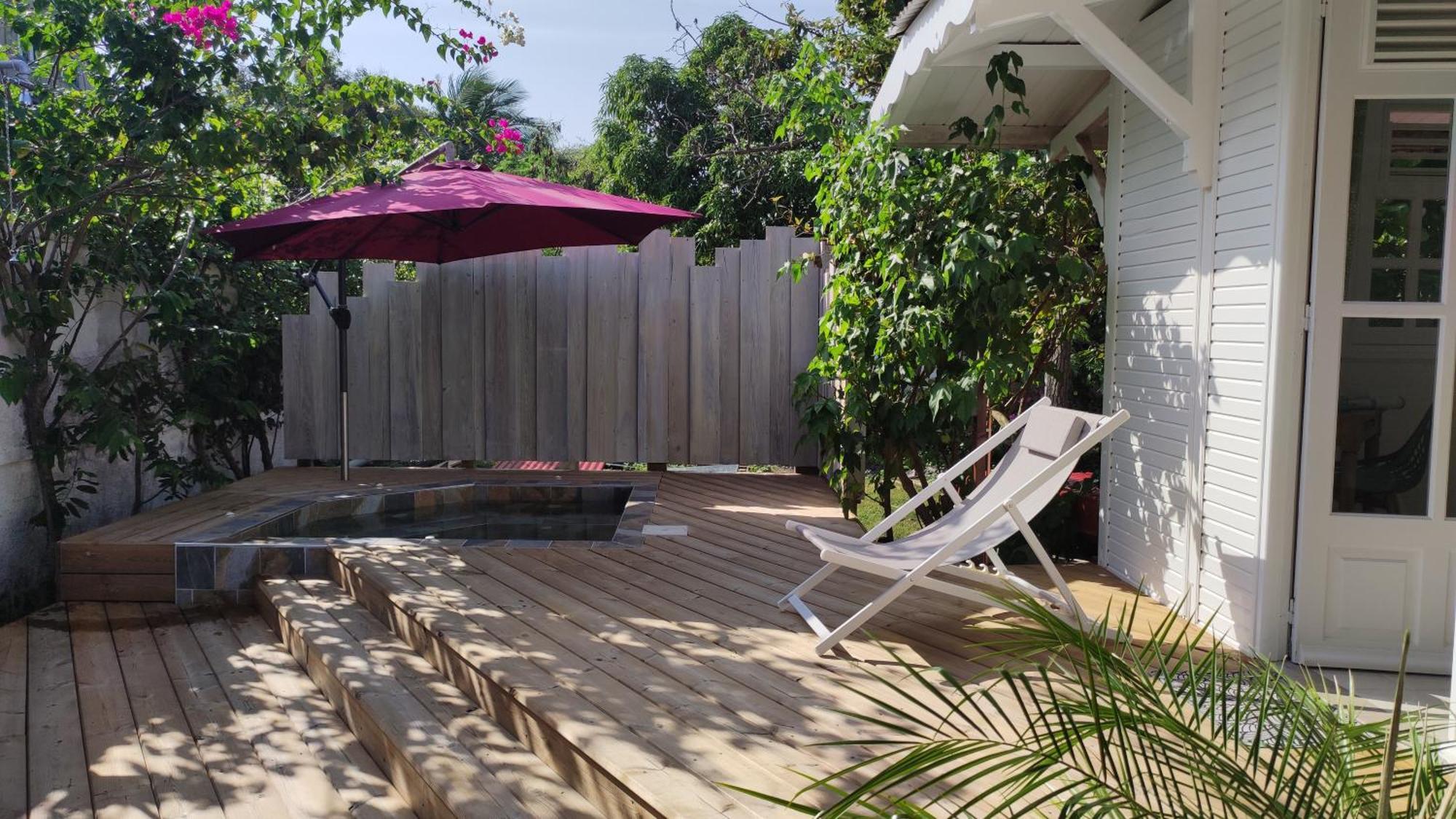 Les Coulirooms - Suite Avec Jacuzzi Et Grande Terrasse Sainte-Anne  Buitenkant foto
