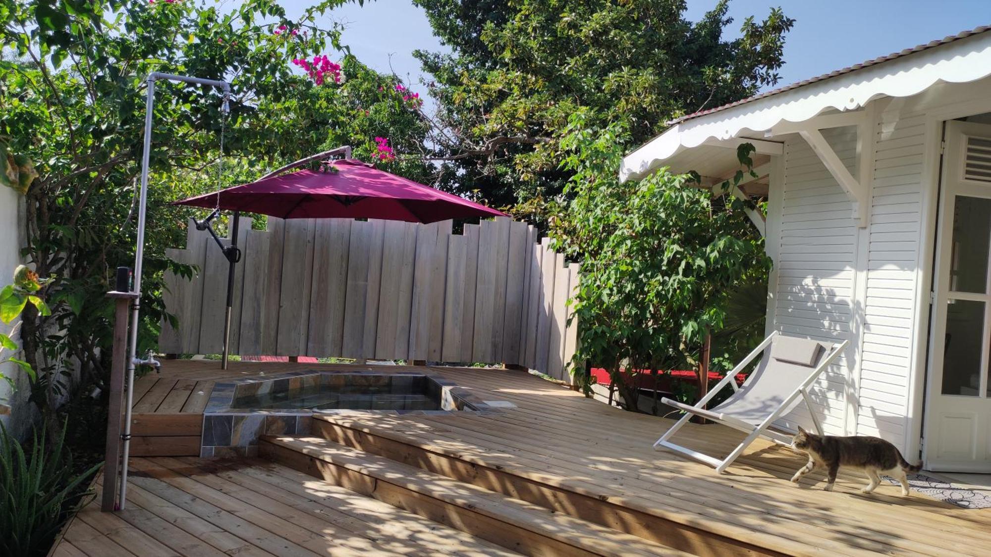 Les Coulirooms - Suite Avec Jacuzzi Et Grande Terrasse Sainte-Anne  Buitenkant foto
