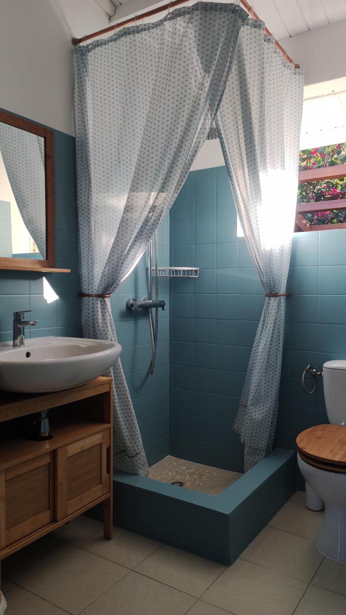 Les Coulirooms - Suite Avec Jacuzzi Et Grande Terrasse Sainte-Anne  Buitenkant foto